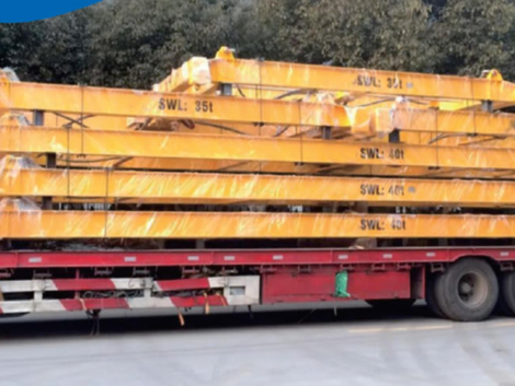 Semi-automatic Container Spreader
