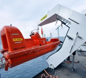 palfinger_marine_Fast-rescue-boat-davit_NPDS