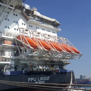 palfinger_marine_Free fall lifeboat_FF1000@2x